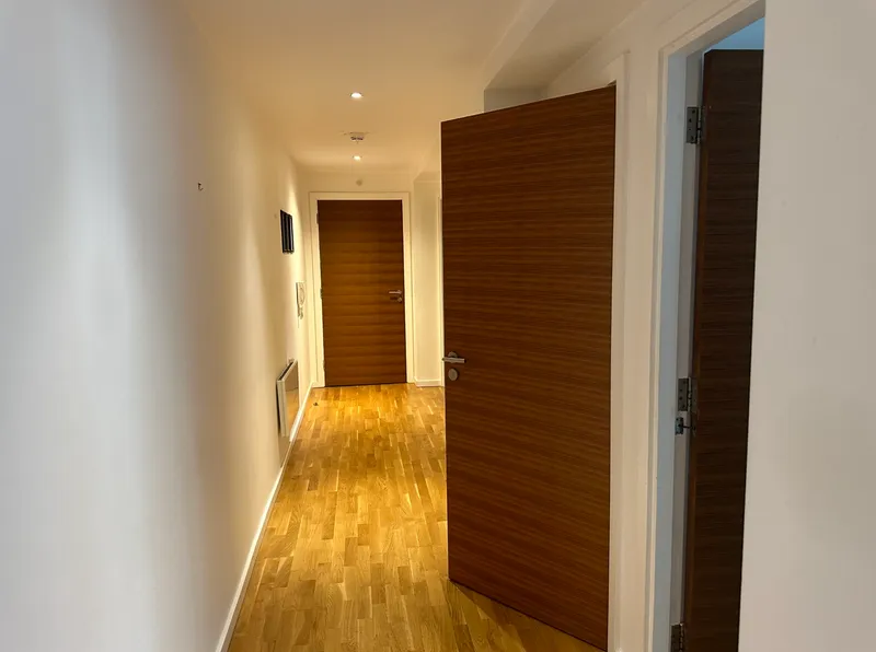 Brayford Waterfront // 2 Bed & 2 Bath // JULY 2026 - Image 9